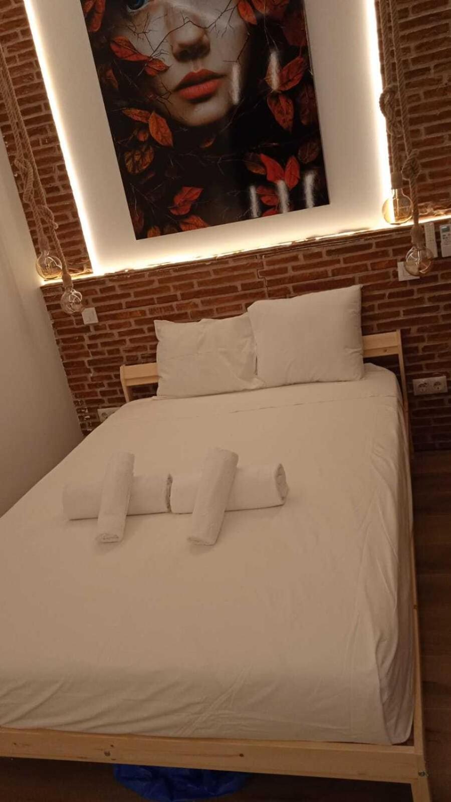 Apartamentos Santiago Cordero Madrid Chambre photo